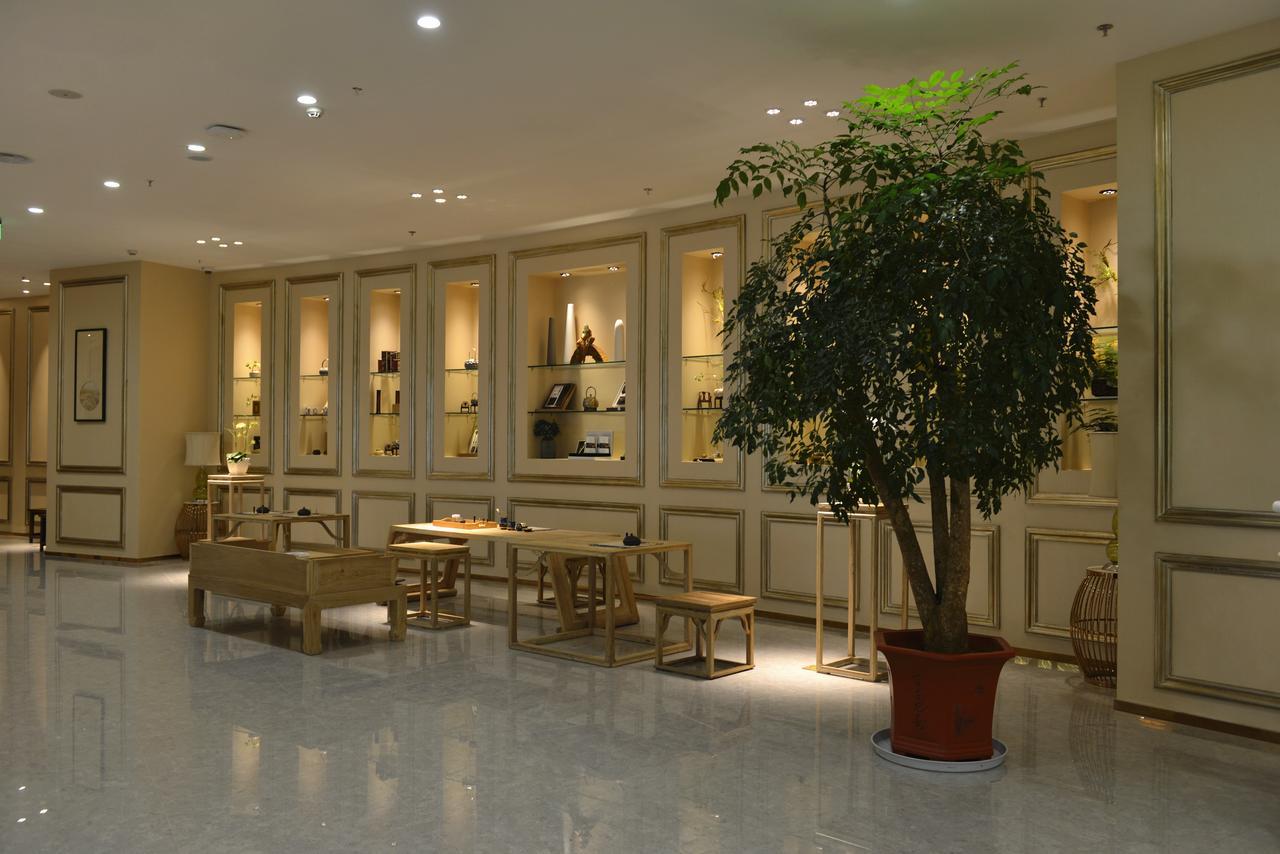 Howard Johnson Flower City Hotel 昆明 エクステリア 写真
