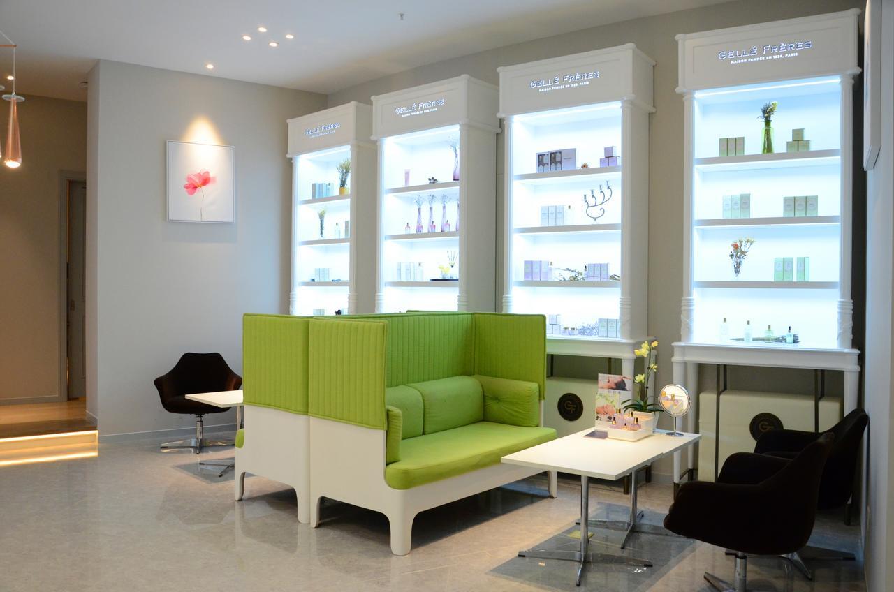 Howard Johnson Flower City Hotel 昆明 エクステリア 写真